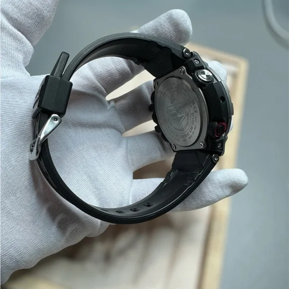 Casio G-Shock Men’s Black Resin Strap and Silver Tough Solar Watch - Picture 8 of 9